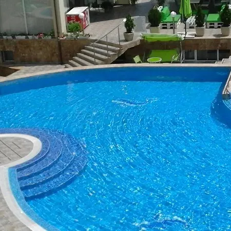 Sunny Cove Слънчев бряг