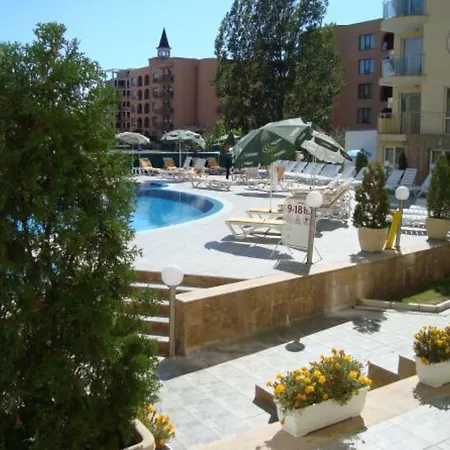 Sunny Cove Апартаменти *