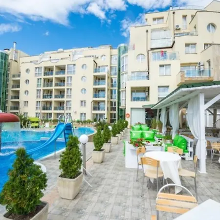 Sunny Cove Апартаменти