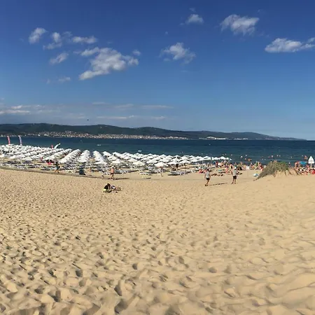 Апартаменти Sunny Cove *