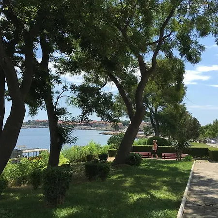 Sunny Cove Апартаменти Сонячний Берег