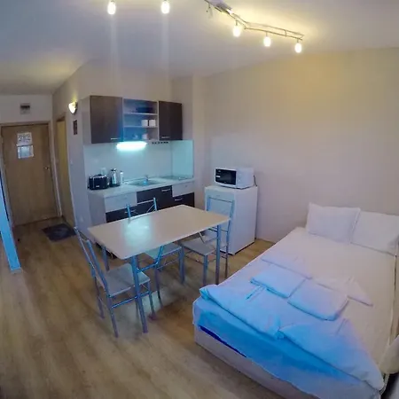 Апартаменти Sunny Cove *